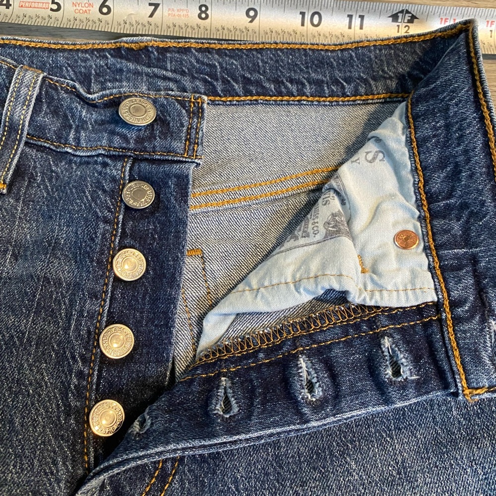 Levis 501 Jeans Women’s 25 X28 Premium Distressed Button Fly Denim Pants Fringe - Picture 4 of 9